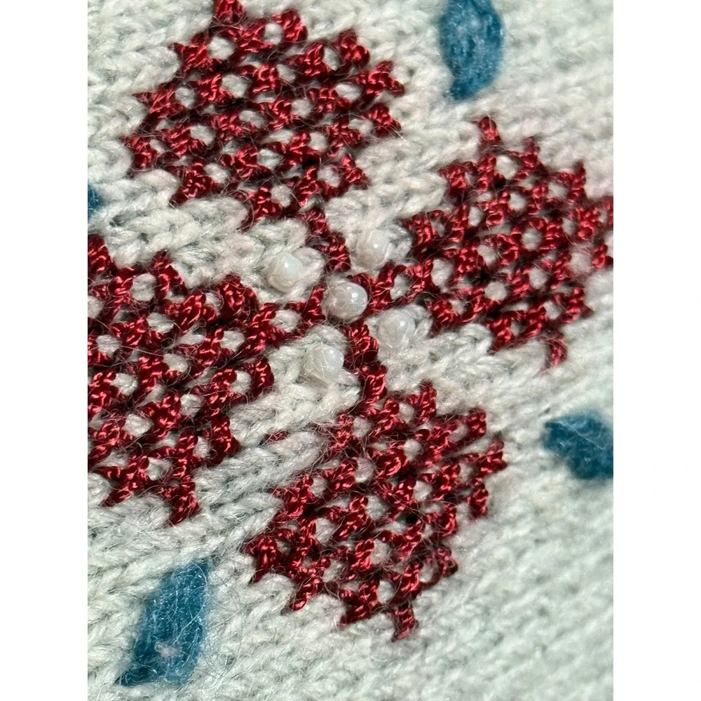 Christopher &‎ Banks Embroidered Snowflake Sweater Holiday Winter Size M